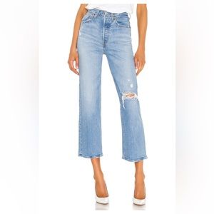 Levi’s Ribcage Straight Ankle light wash distressed jeans